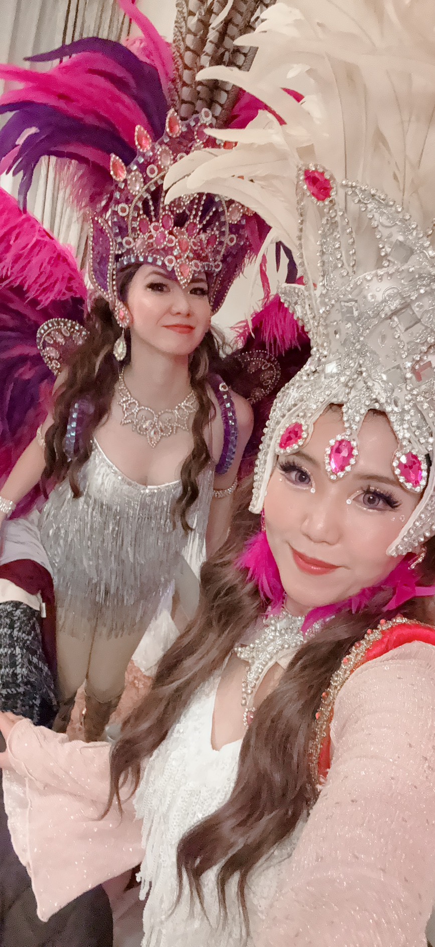 かつてない規模の大忘年会!老舗ホテル様にてゴーフィーニャスのサンバショー大成功!大好評!